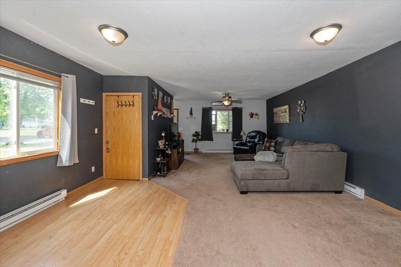 2218 Oakes Ave, Superior, WI 54880