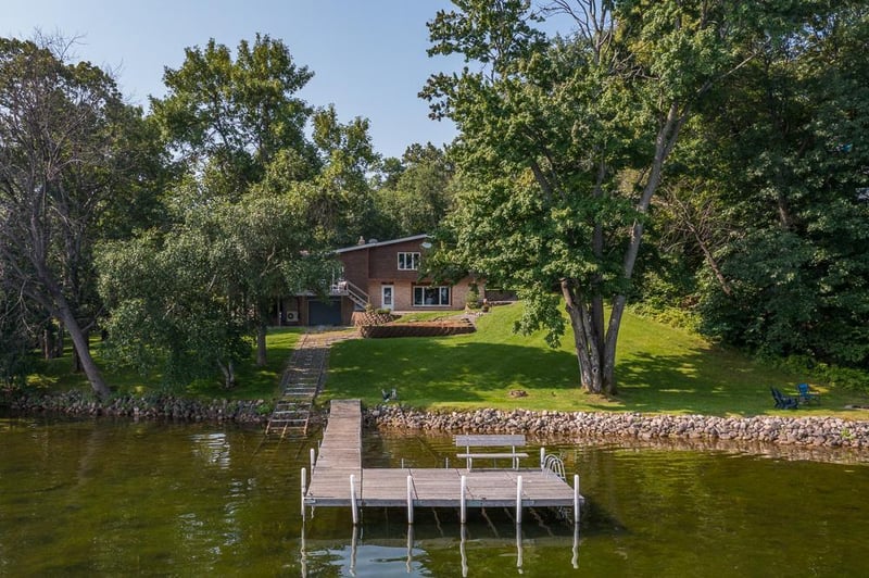 1520 Floan Point Rd, Brainerd, MN 56401