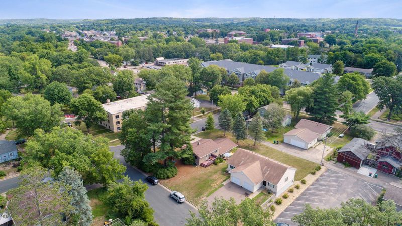 810 State St, River Falls, WI 54022
