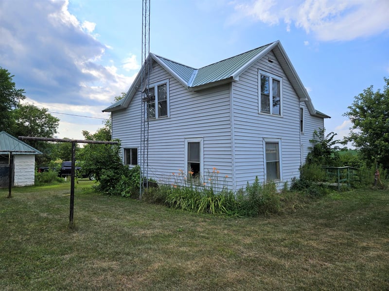 N6417 County Road H, Elk Mound, WI 54739
