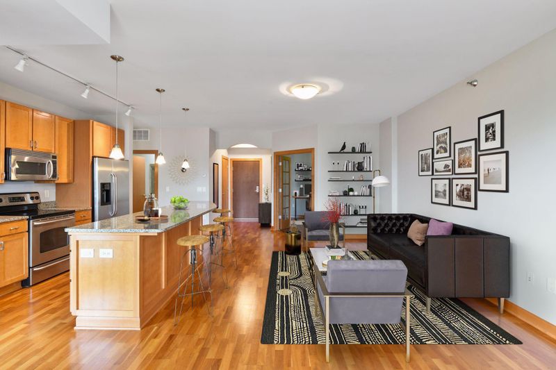 317 Groveland Ave #520, Minneapolis, MN 55403
