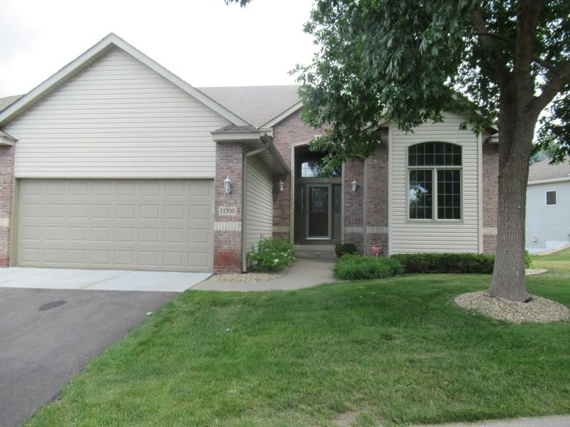 11390 Preserve Ln N, Champlin, MN 55316