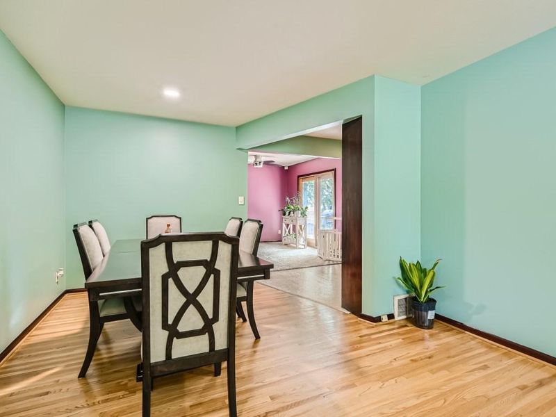 9215 Queen Ave S, Bloomington, MN 55431