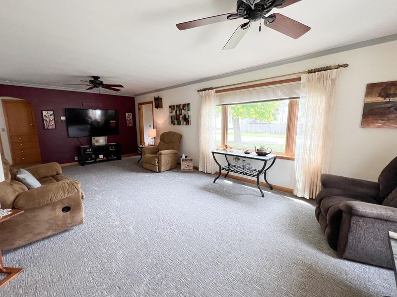 735 9th Ave, Worthington, MN 56187