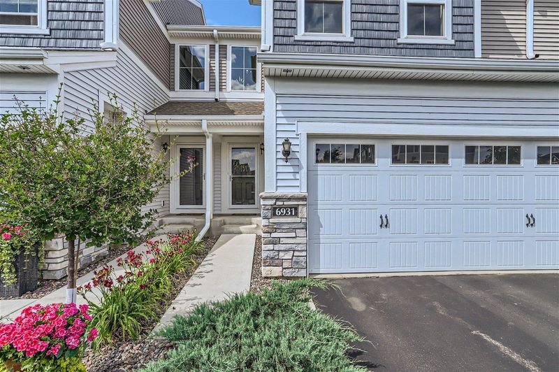 6931 Archer Ct, Inver Grove Heights, MN 55077