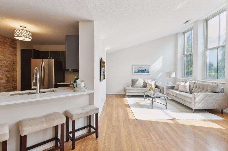 1214 Lowry Ave N #203, Minneapolis, MN 55412