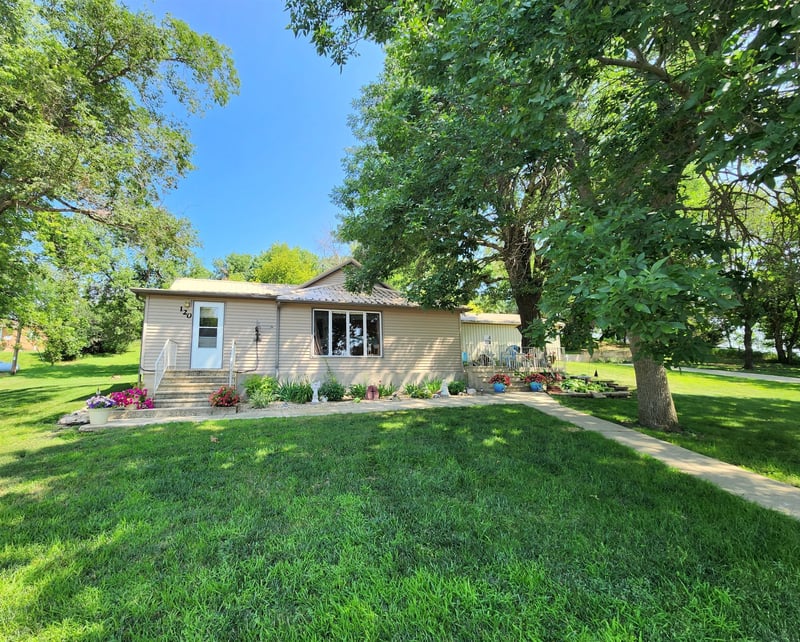 120 Ryan Ave, Chandler, MN 56122
