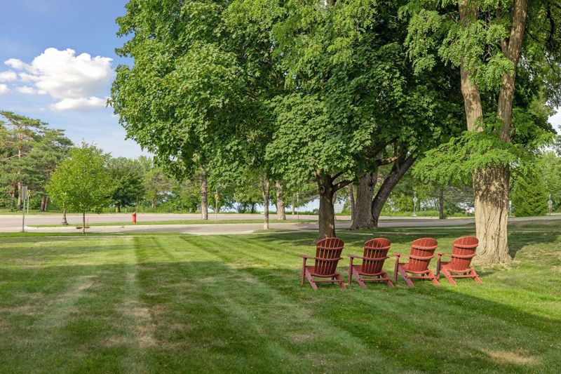 12xx Como Blvd W, Saint Paul, MN 55103