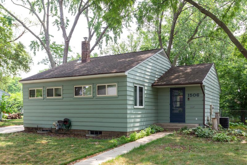 1506 Damon Ct SE, Rochester, MN 55904