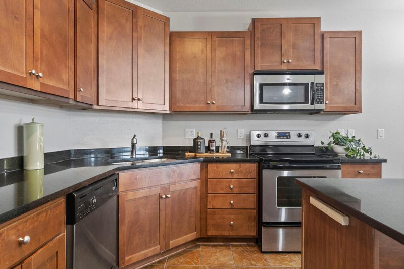 1155 Ford Rd #415, Saint Louis Park, MN 55426
