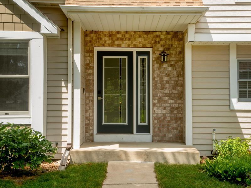 12731 Edinborough Way, Apple Valley, MN 55124