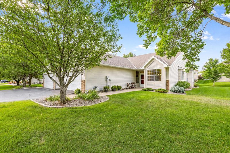 8960 212th St W, Lakeville, MN 55044