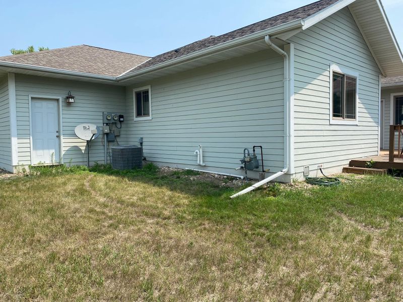 755 Montana Ave, Benson, MN 56215