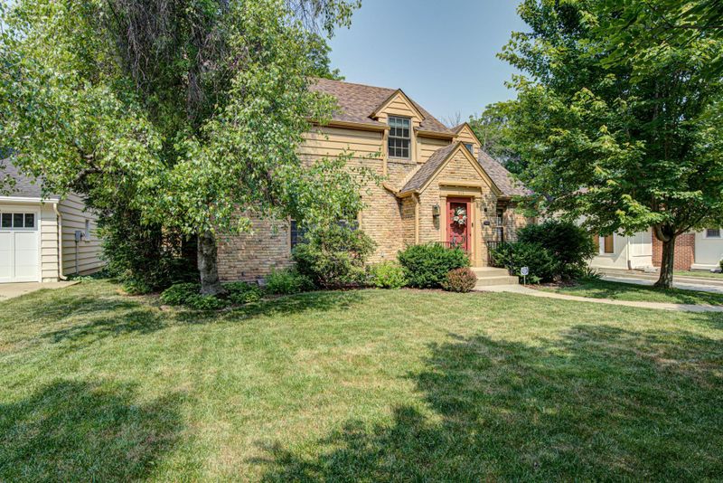 615 14th Ave SW, Rochester, MN 55902