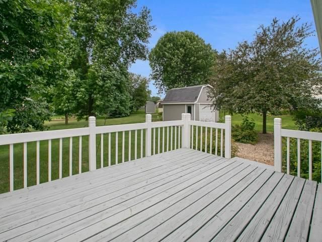 1441 Glenridge Dr, Prescott, WI 54021