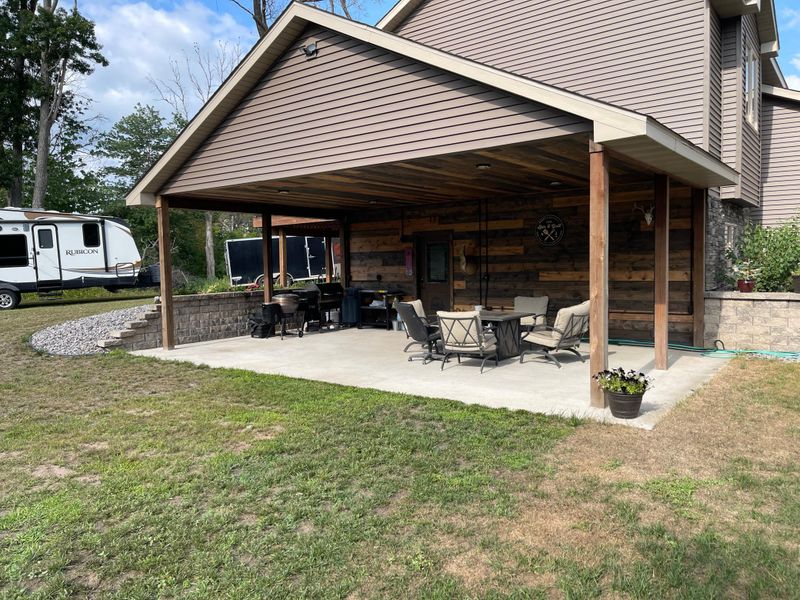 2033 316th Ln NW, Cambridge, MN 55008