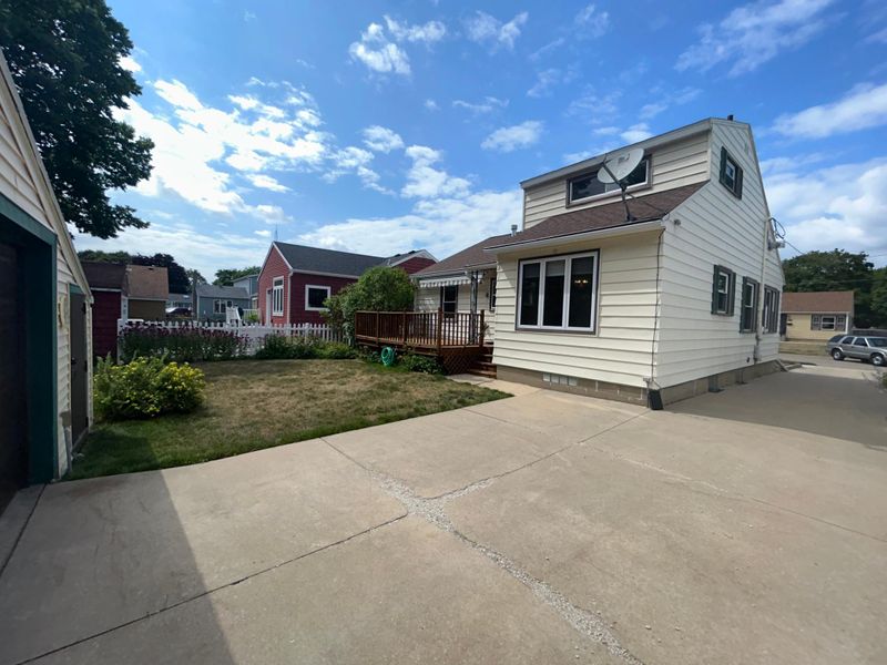 638 15th St NE, Rochester, MN 55906