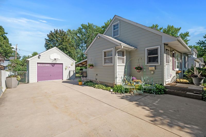 5726 Zane Ave N, Crystal, MN 55429