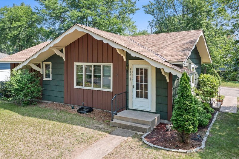 11201 Bittersweet St NW, Coon Rapids, MN 55433