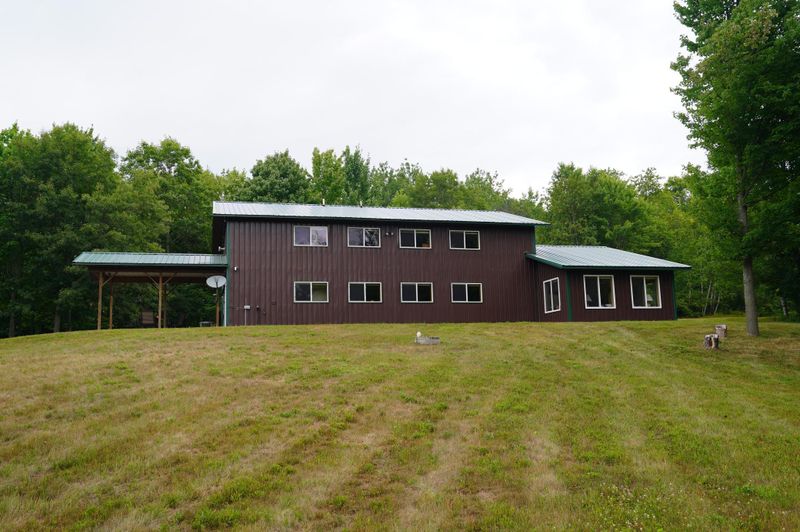 N6270 9th St, Spooner, WI 54801