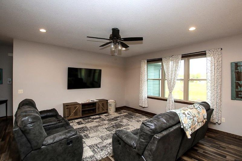 4632 108th Cir, Glencoe, MN 55336