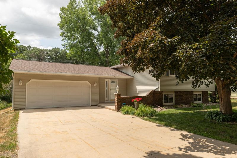 116 Meadow Run Dr SW, Rochester, MN 55902