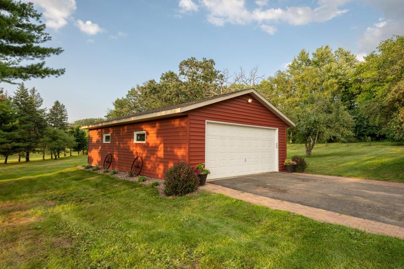 30370 County 8 Blvd, Cannon Falls, MN 55009