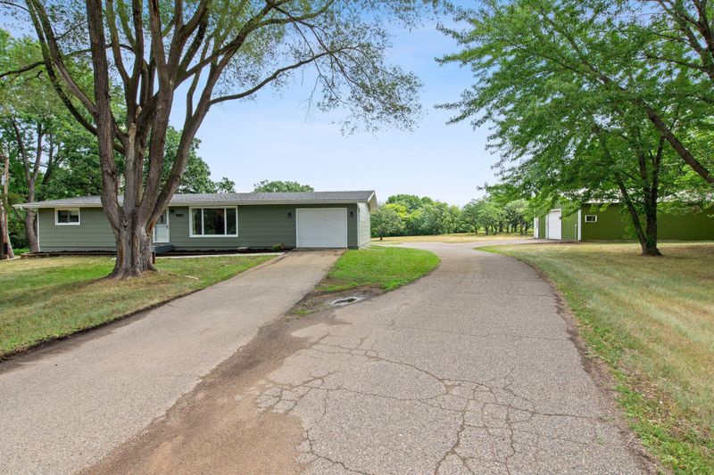 1753 Stagecoach Rd, Shakopee, MN 55379