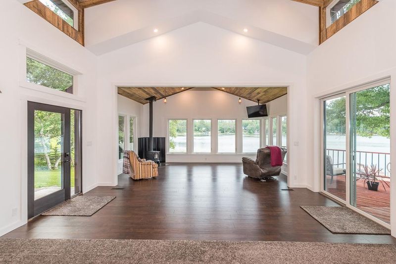 4243 Upper Roy Lake Rd, Nisswa, MN 56468