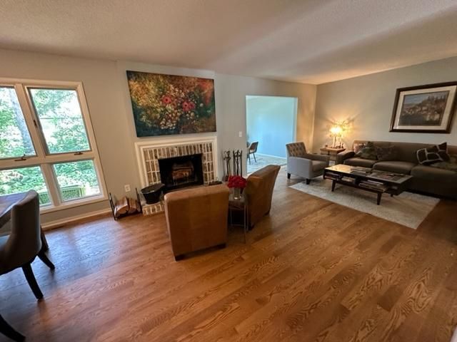 10940 Abbott Ln, Minnetonka, MN 55343