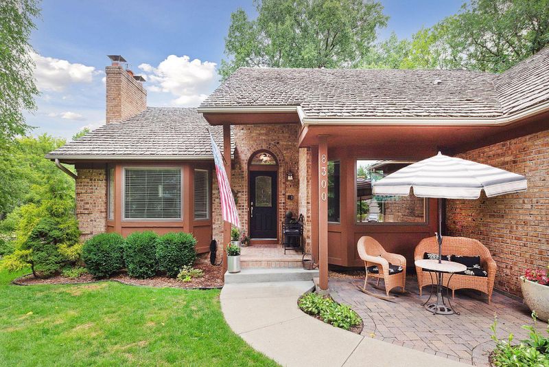 8300 W 93rd St, Bloomington, MN 55438