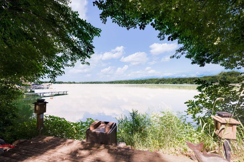 420 Lake Aires Rd, Fairmont, MN 56031