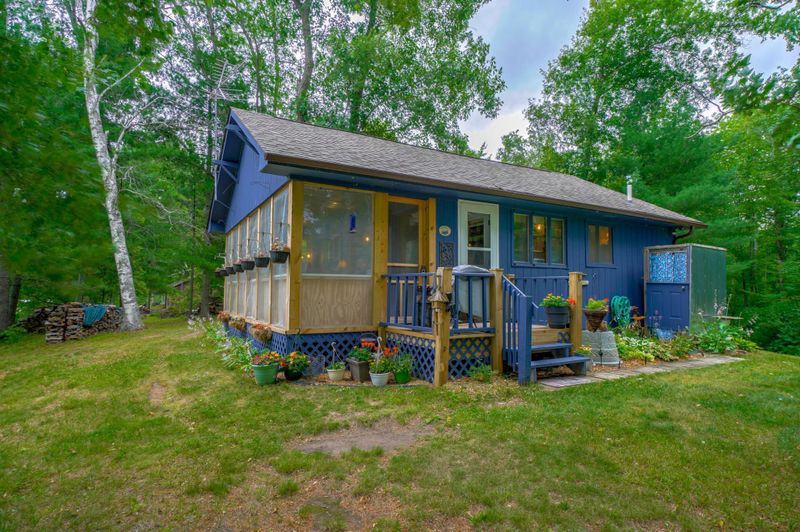 2275 98th St, Luck, WI 54853