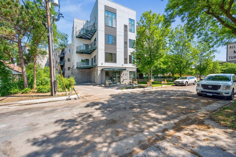 4750 E 53rd St #213, Minneapolis, MN 55417