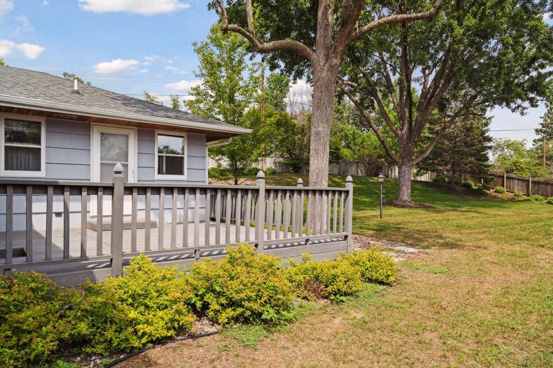 1510 Constance Dr W, Golden Valley, MN 55422