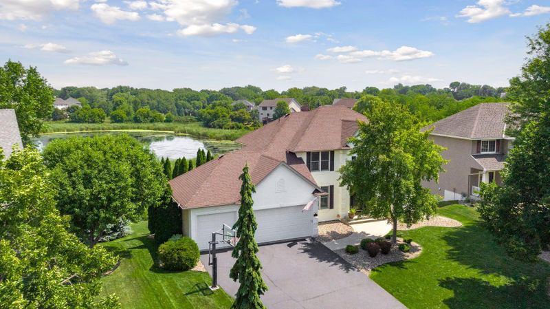 9334 Gander Ln, Minnetrista, MN 55375