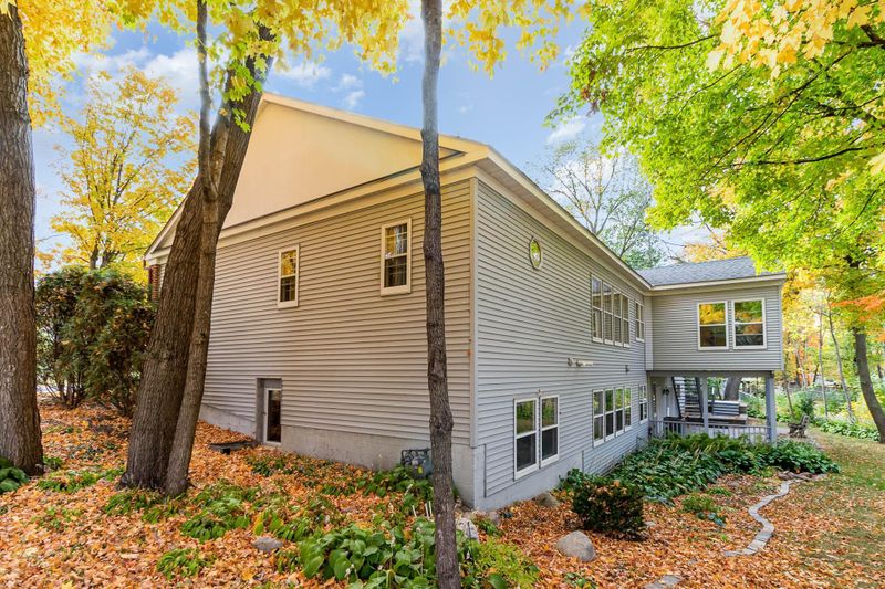 605 Bernas Ln, New Prague, MN 56071