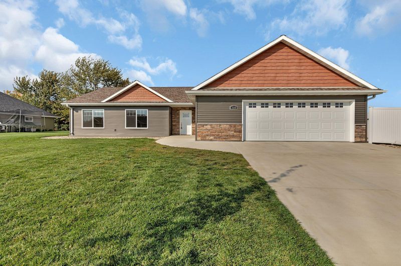 300 26th St SE, Willmar, MN 56201