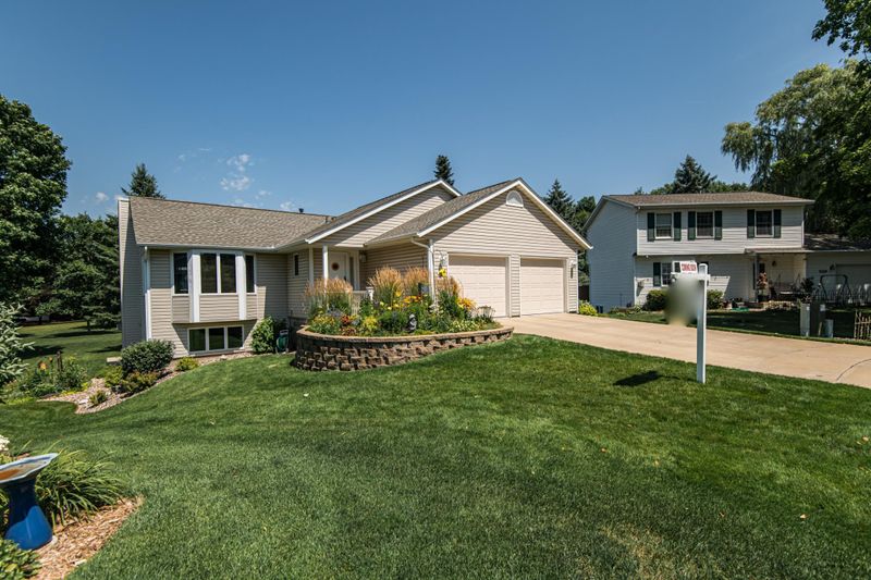 2723 9th Avenue Ln NE, Rochester, MN 55906