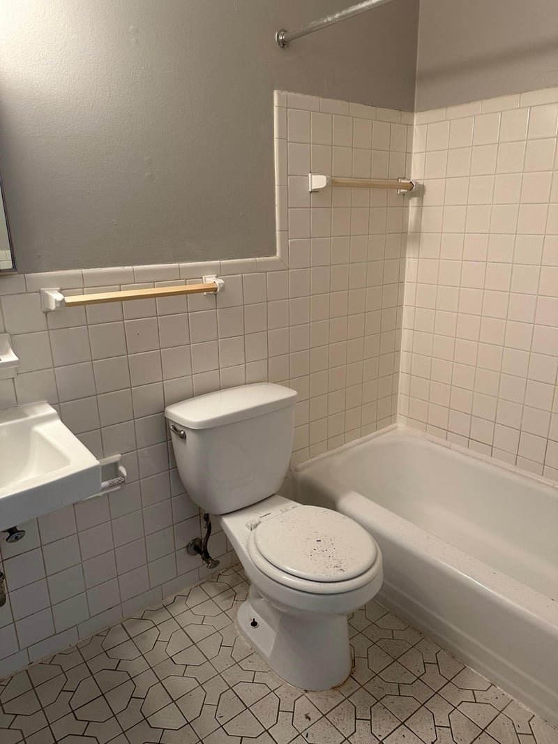 4911 University Ave NE, Columbia Heights, MN 55421