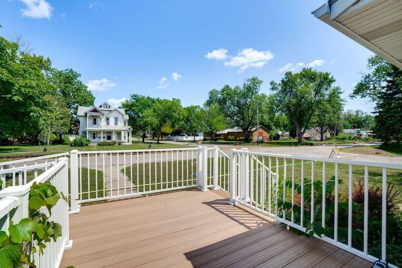 643 Summit Ave, Saint Paul Park, MN 55071