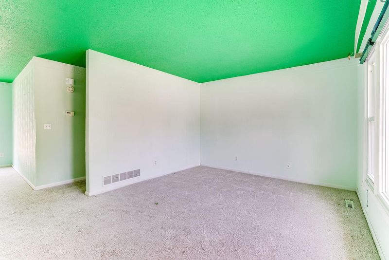 643 Summit Ave, Saint Paul Park, MN 55071
