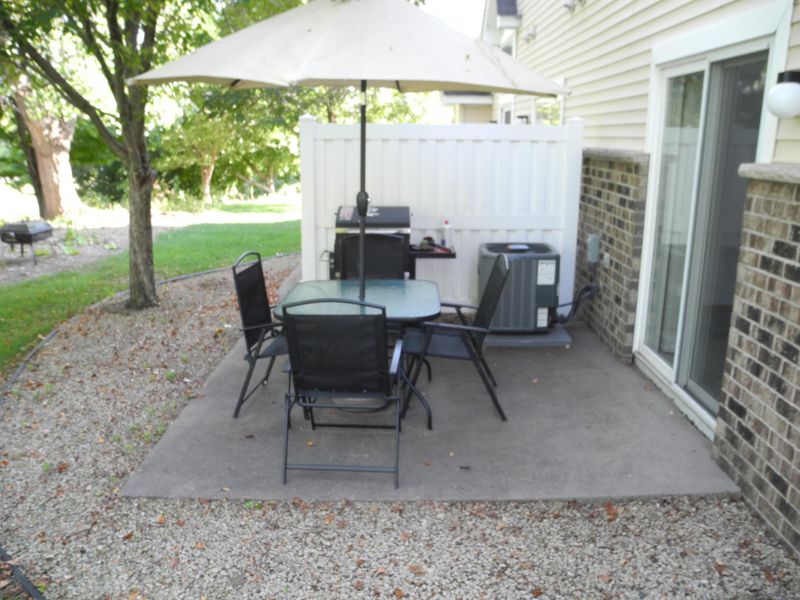 6878 Meadow Grass Ln S, Cottage Grove, MN 55016