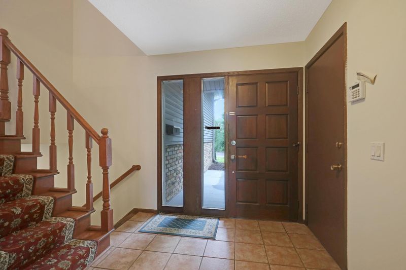 2641 Natchez Ave S, Saint Louis Park, MN 55416