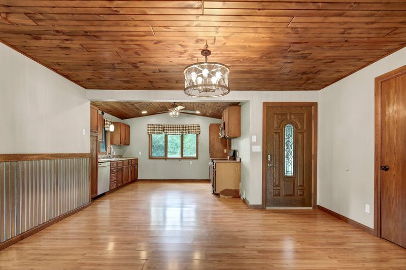 13696 Lake Rd, Pierz, MN 56364