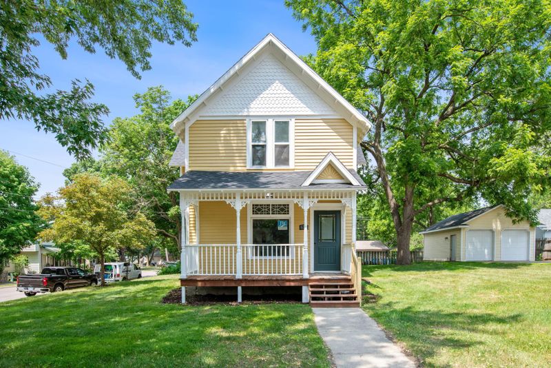 632 1st St SW, Faribault, MN 55021