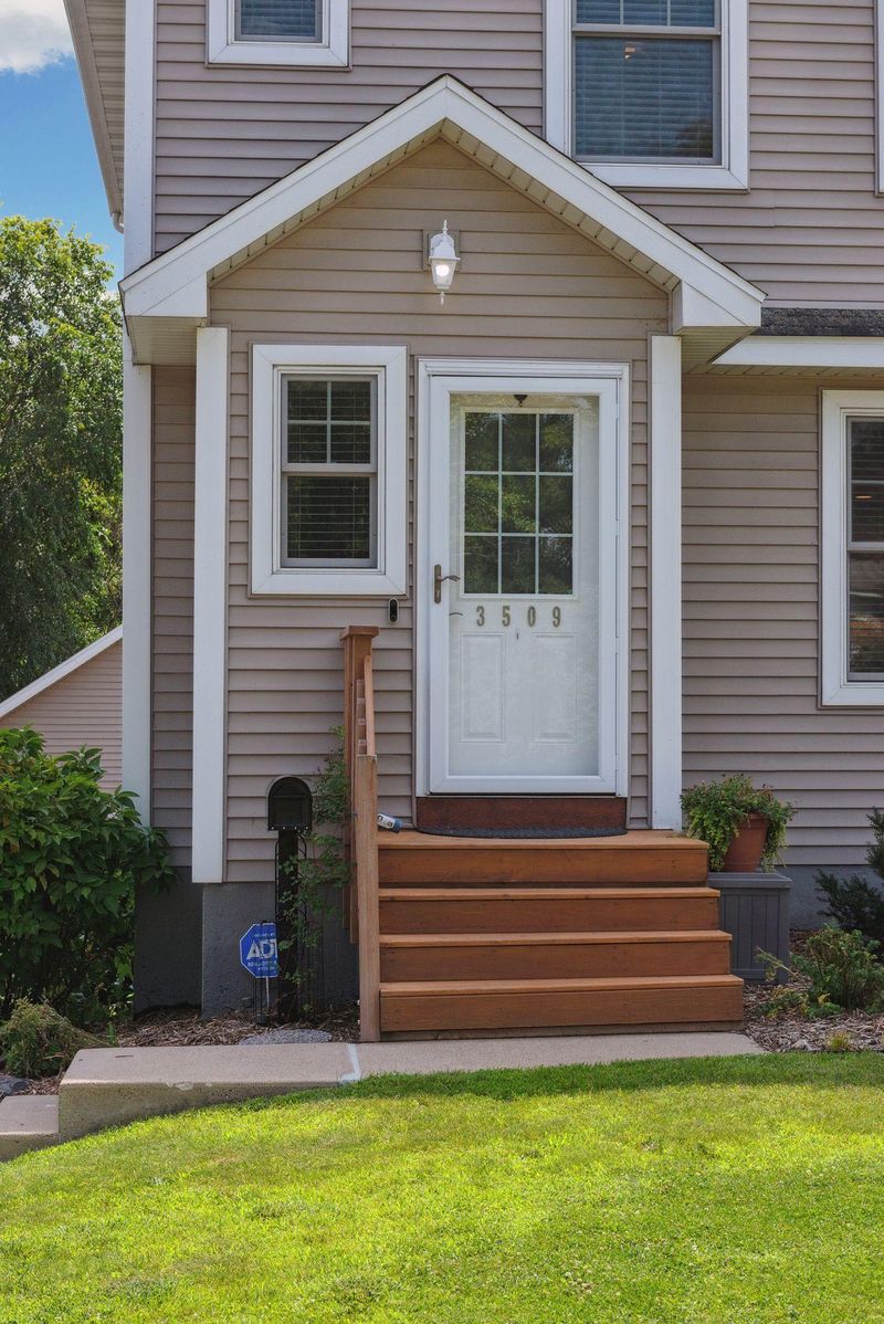3509 E 54th St, Minneapolis, MN 55417
