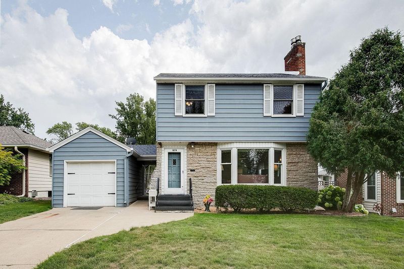 1874 Montreal Ave, Saint Paul, MN 55116
