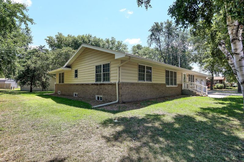 302 N Gorman Ave, Litchfield, MN 55355