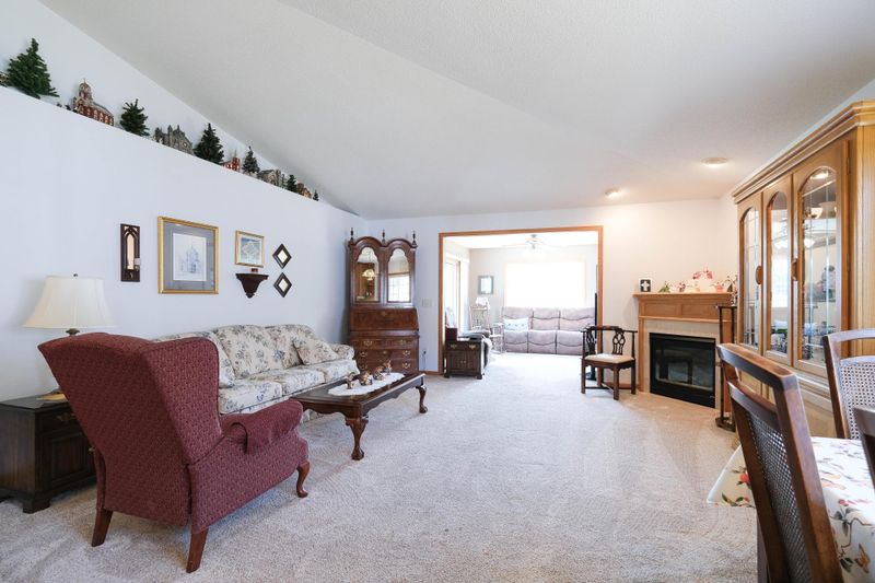 520 11th Ave NE, Waseca, MN 56093